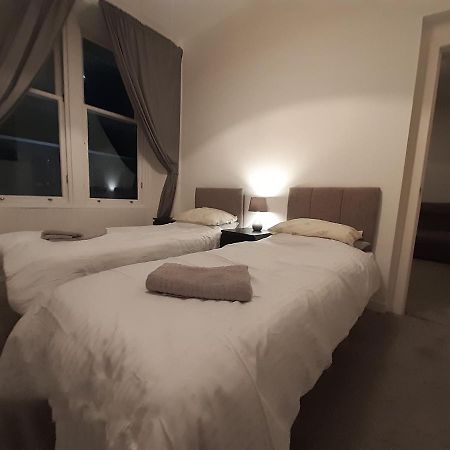 Apartmán Carvetii - Edward House B - 2 Dbl Bed 1St Floor Flat Dunfermline Exteriér fotografie